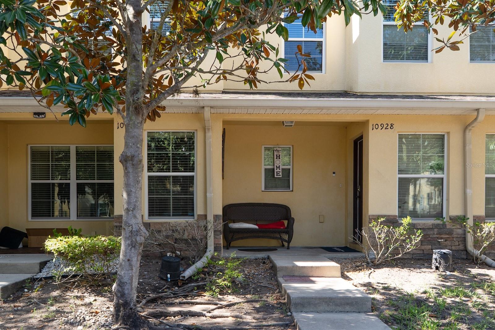 10928 KEYS GATE DR