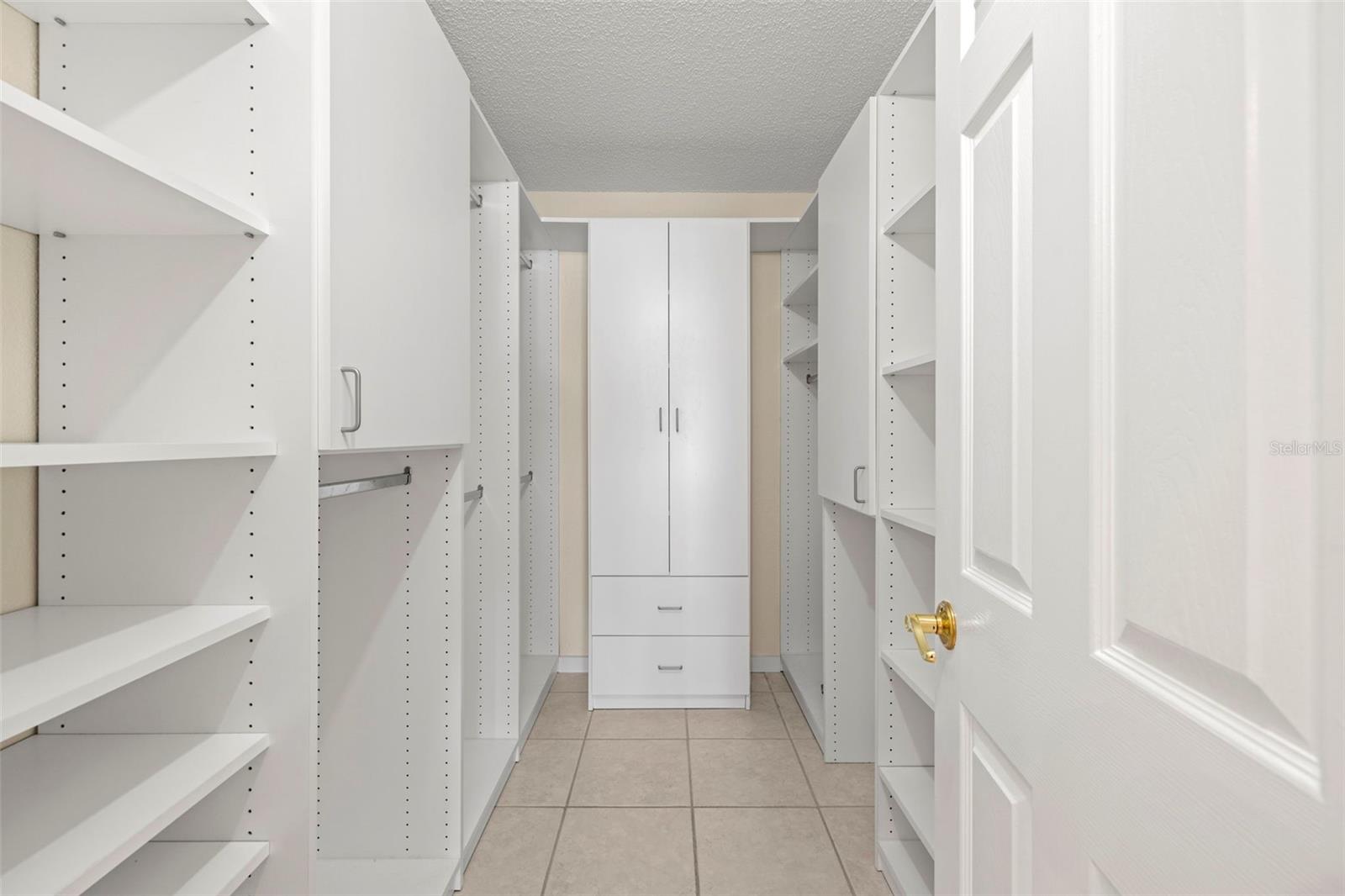 BAY ISLAND GROUP 15 - Residential