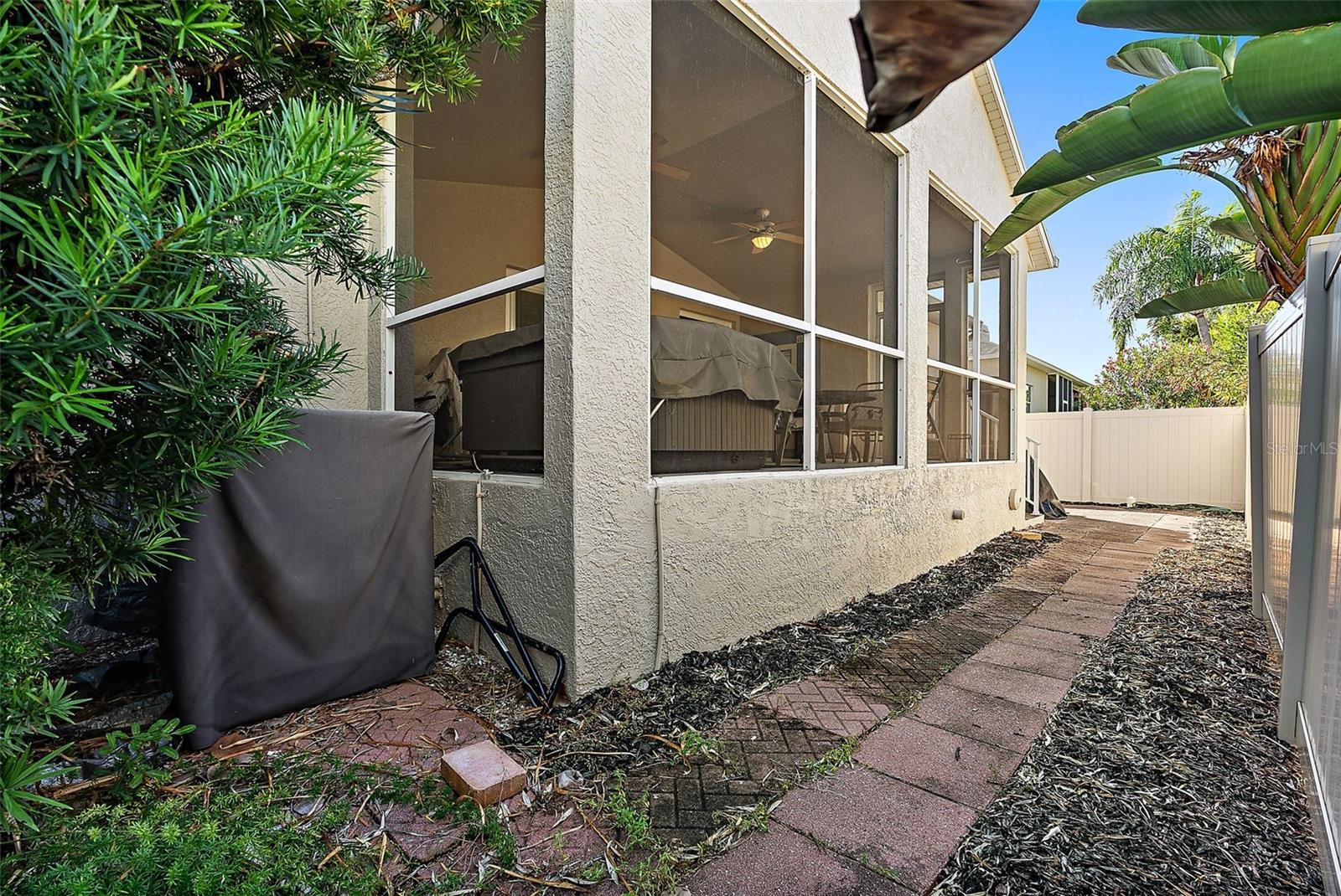 TIERRA VERDE - Residential