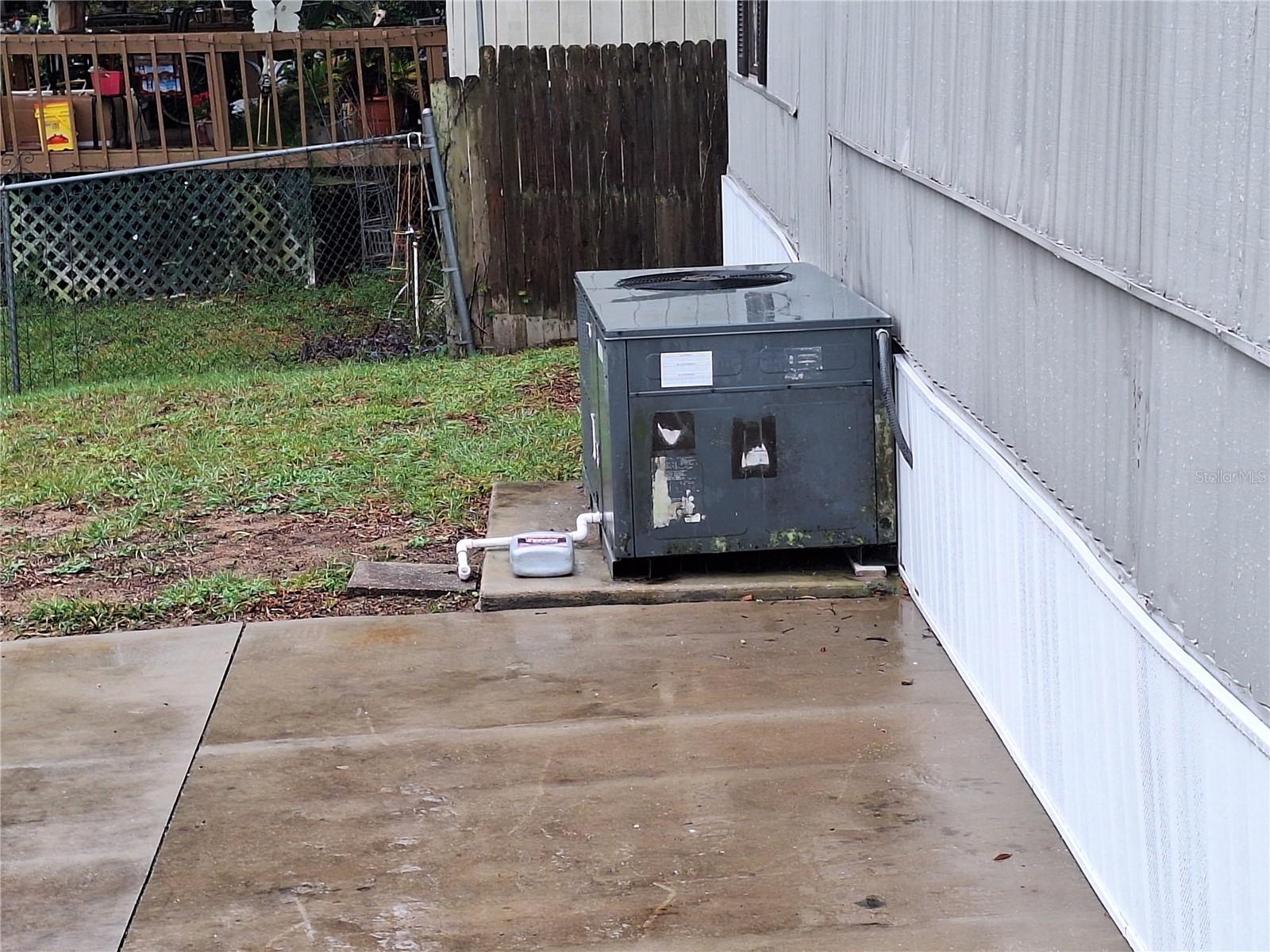 HOBBY HILL - Residential