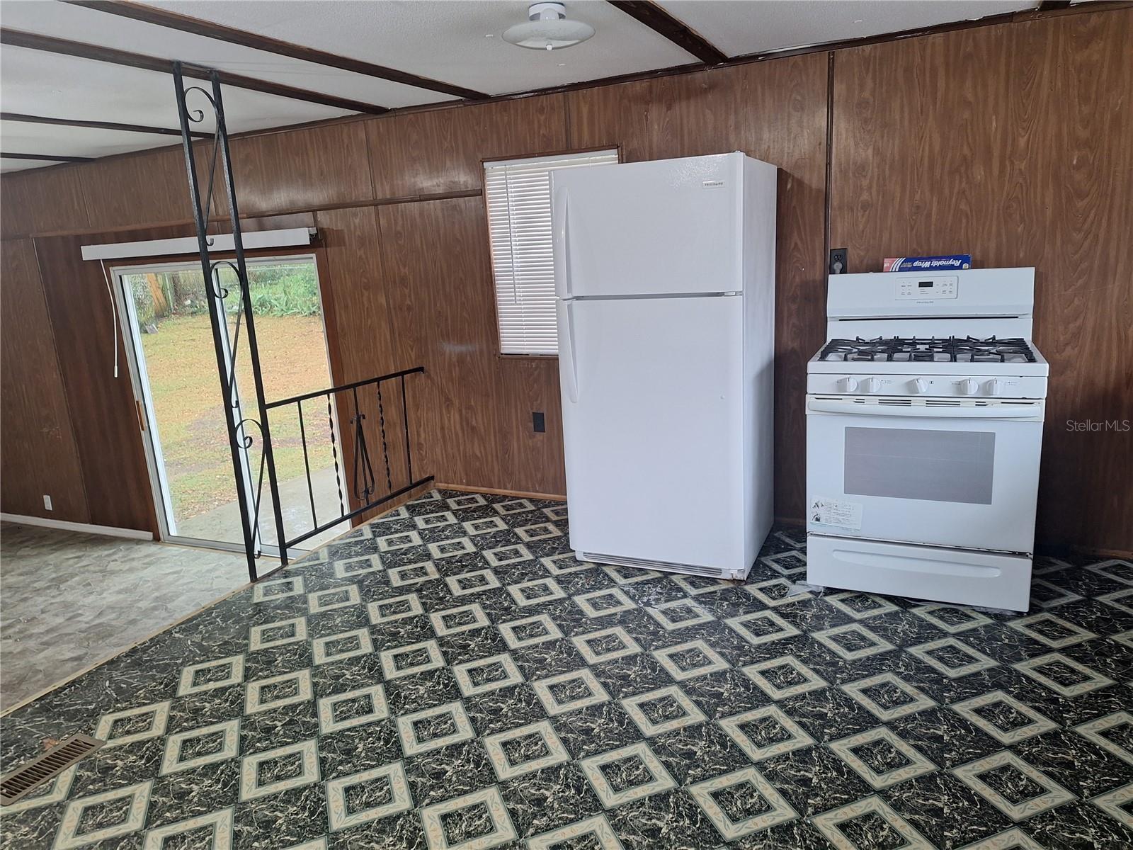 HOBBY HILL - Residential