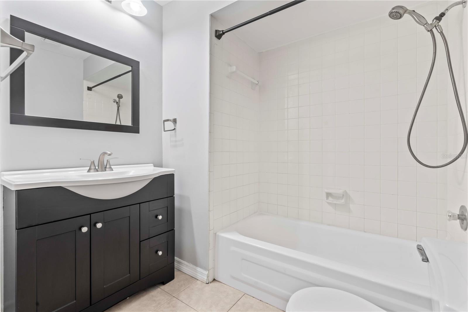 DEERWOOD GARDENS UNIT ONE - Residential