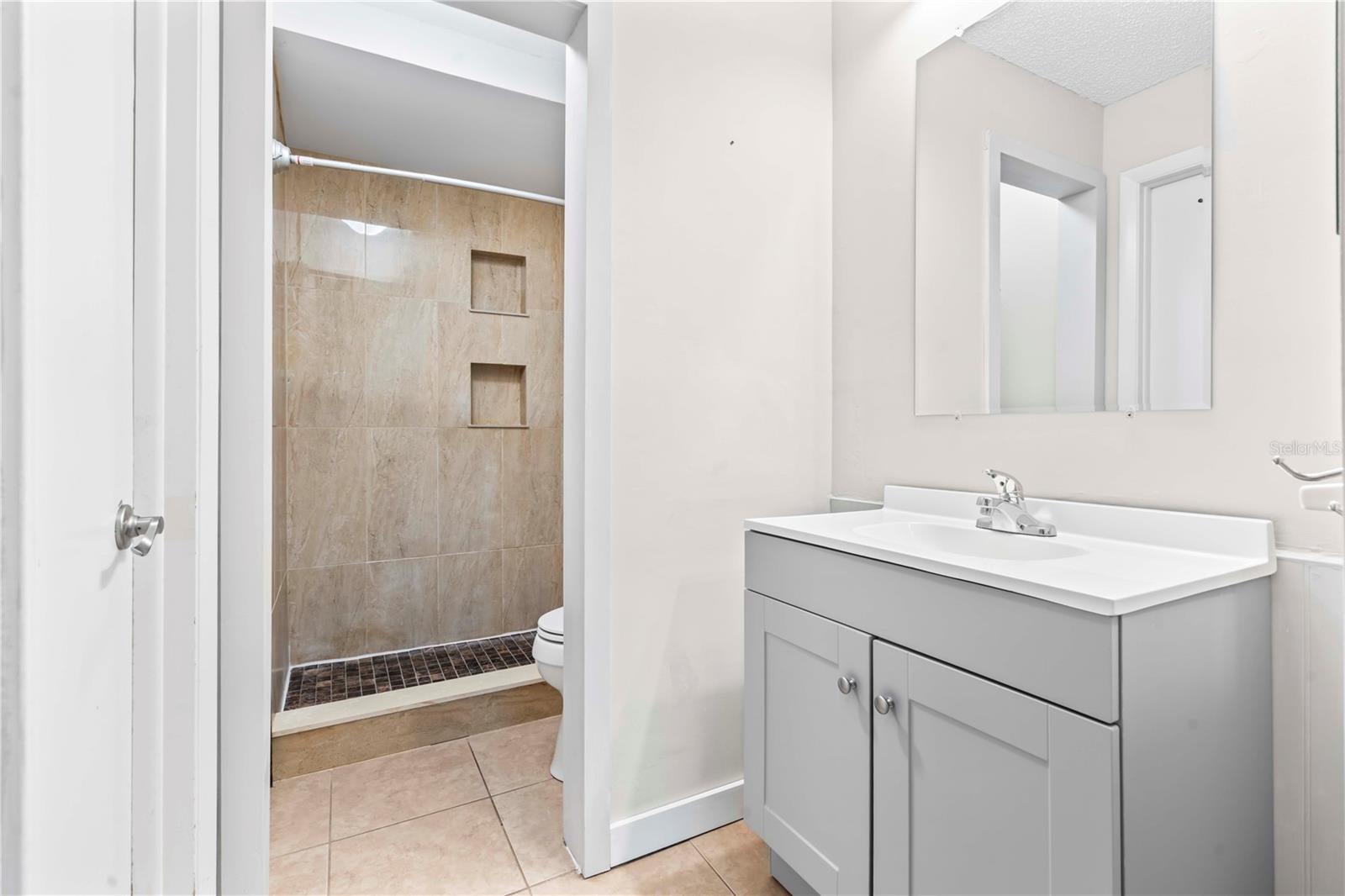 DEERWOOD GARDENS UNIT ONE - Residential