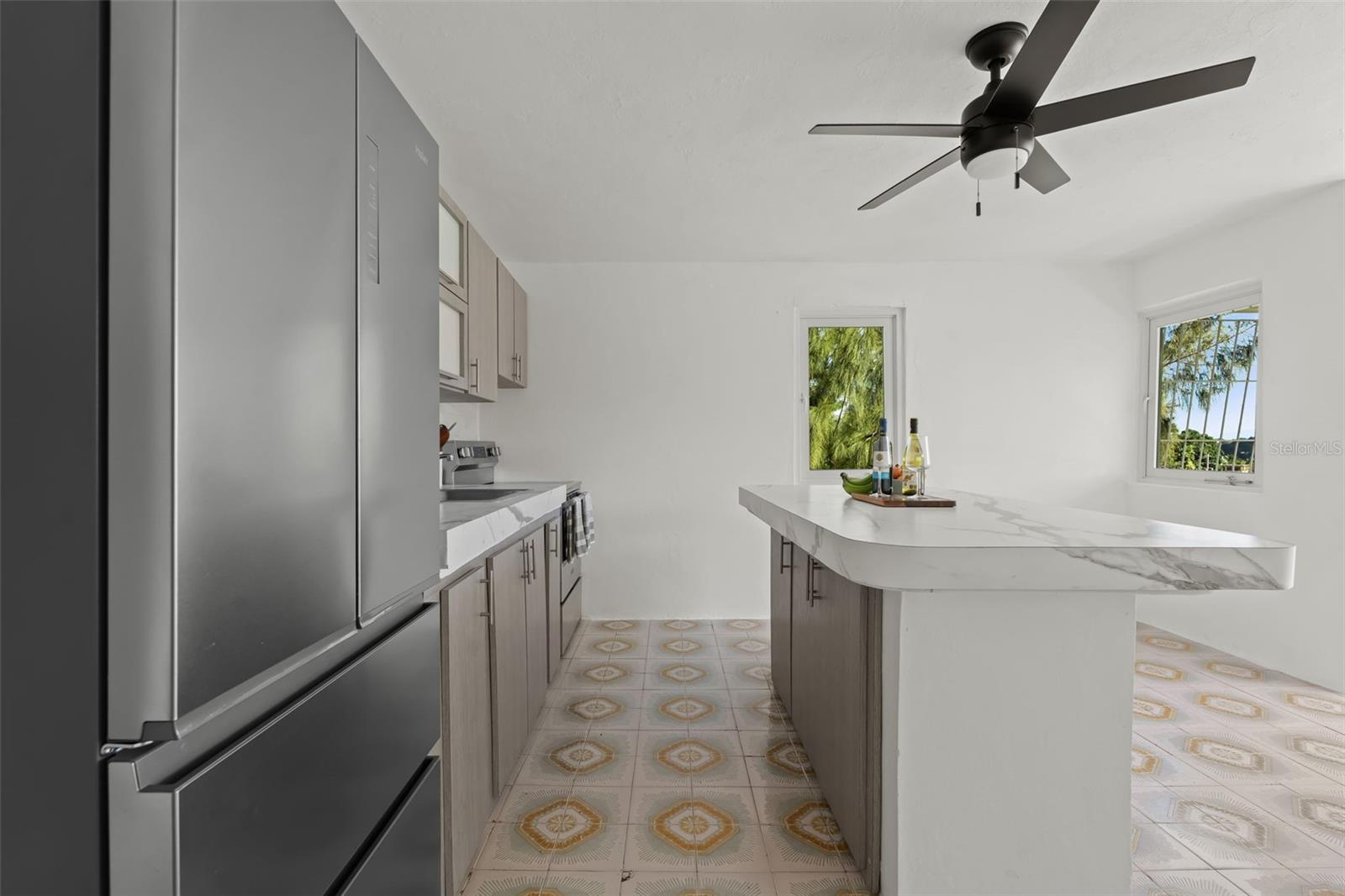 CAMINO JUANILLO FUENTES BARRIO SANTA ROSA - Residential