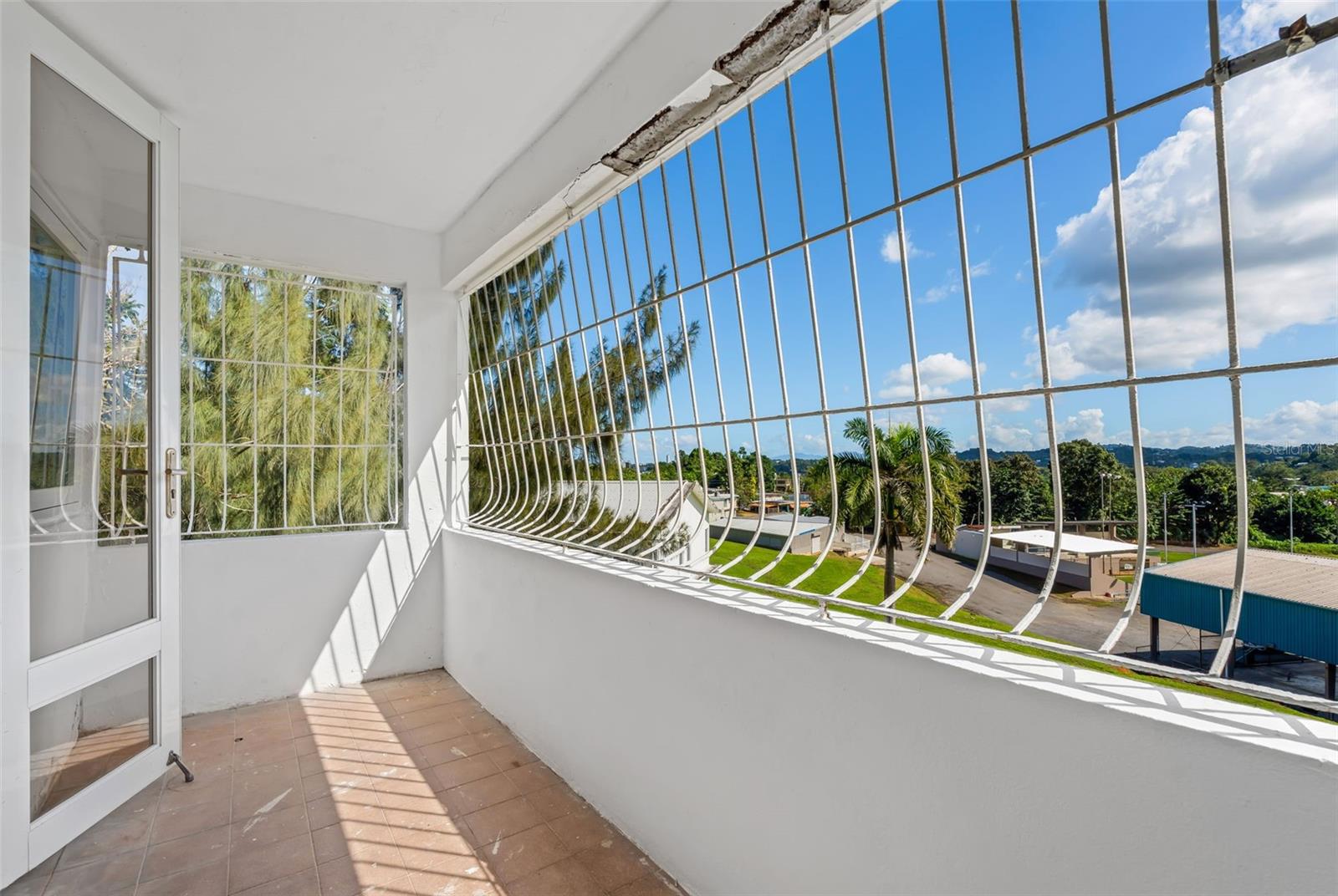 CAMINO JUANILLO FUENTES BARRIO SANTA ROSA - Residential