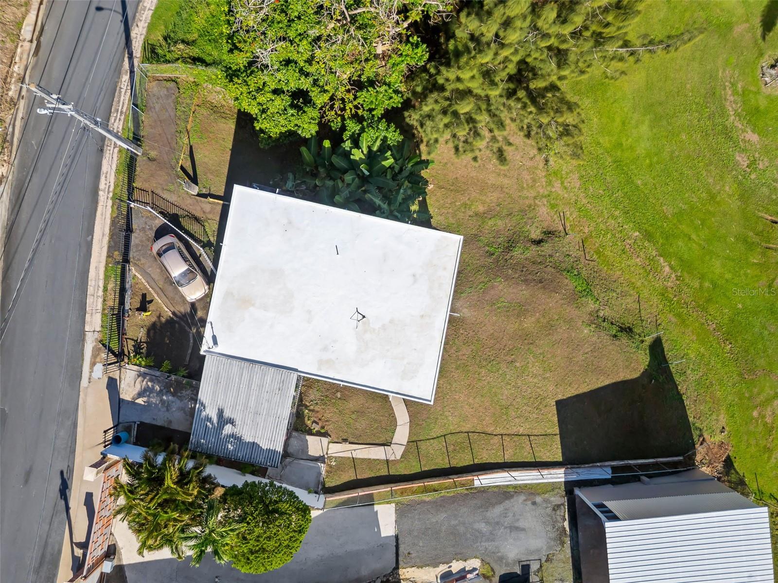 CAMINO JUANILLO FUENTES BARRIO SANTA ROSA - Residential