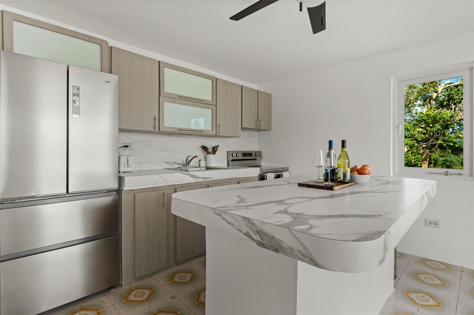 CAMINO JUANILLO FUENTES BARRIO SANTA ROSA - Residential