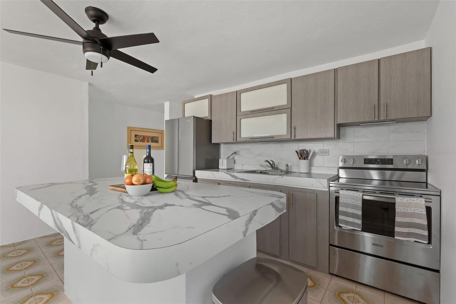 CAMINO JUANILLO FUENTES BARRIO SANTA ROSA - Residential