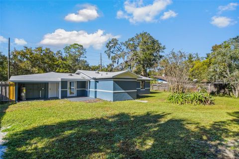 A home in DELAND