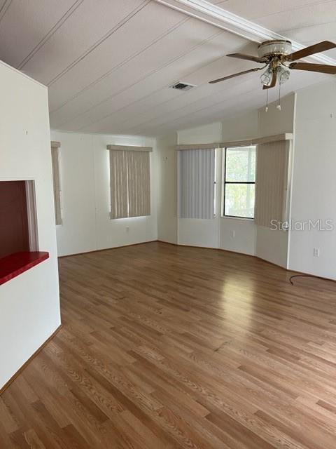 LADY LAKE ORANGE BLOSSOM GARDENS UNIT 05 - Residential