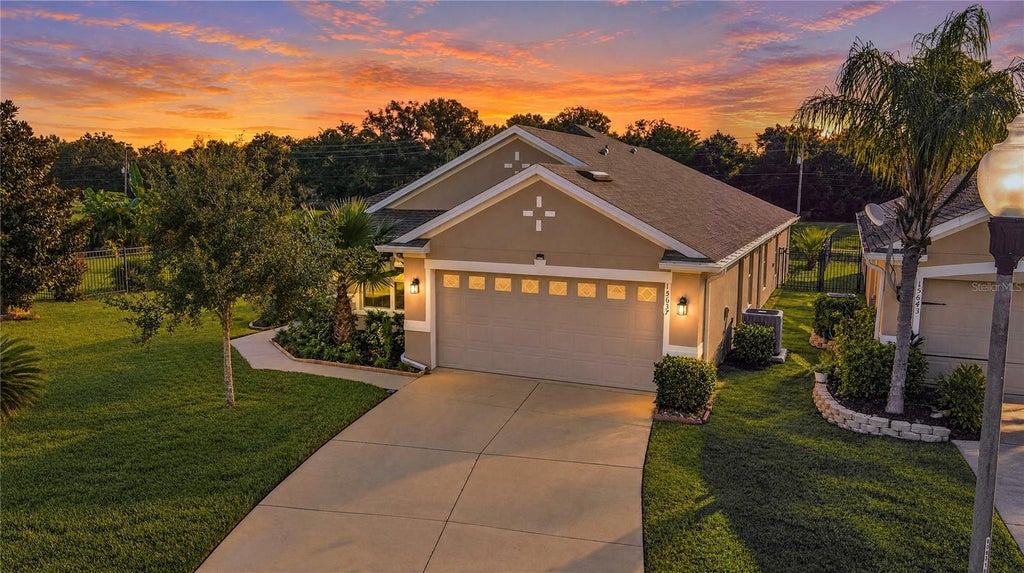 Photo of 15637 Carina Drive, Orlando, FL 32828 (MLS # O6449530)