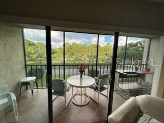 Beautiful condo on the Cove Cay Golf Course. This community is centrally located, if you're looking for geographical convenience. Don't miss out on the daily opportunity to enjoy the view of the golf course. This relaxing lifestyle and environment will surely give you a taste of Florida living.