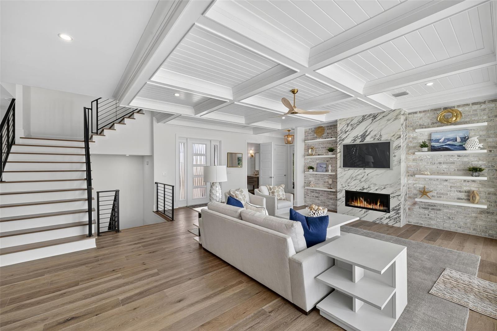 VENETIAN ISLES - Residential