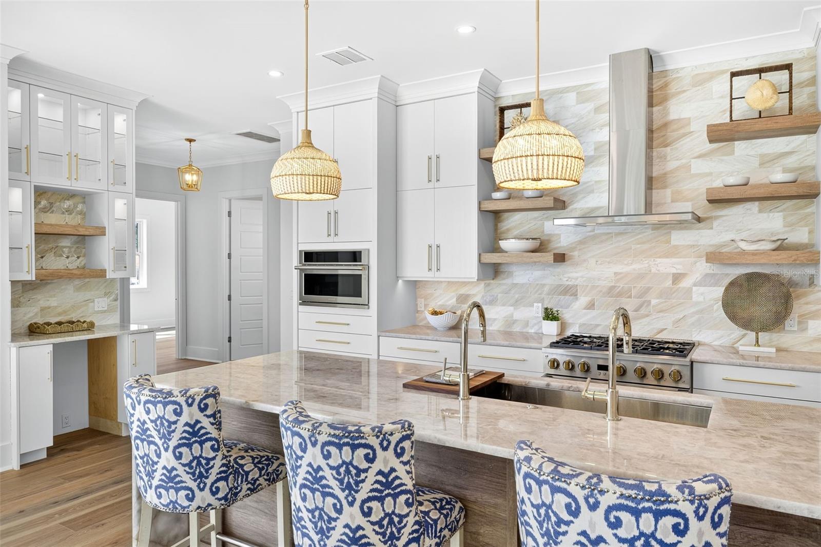 VENETIAN ISLES - Residential