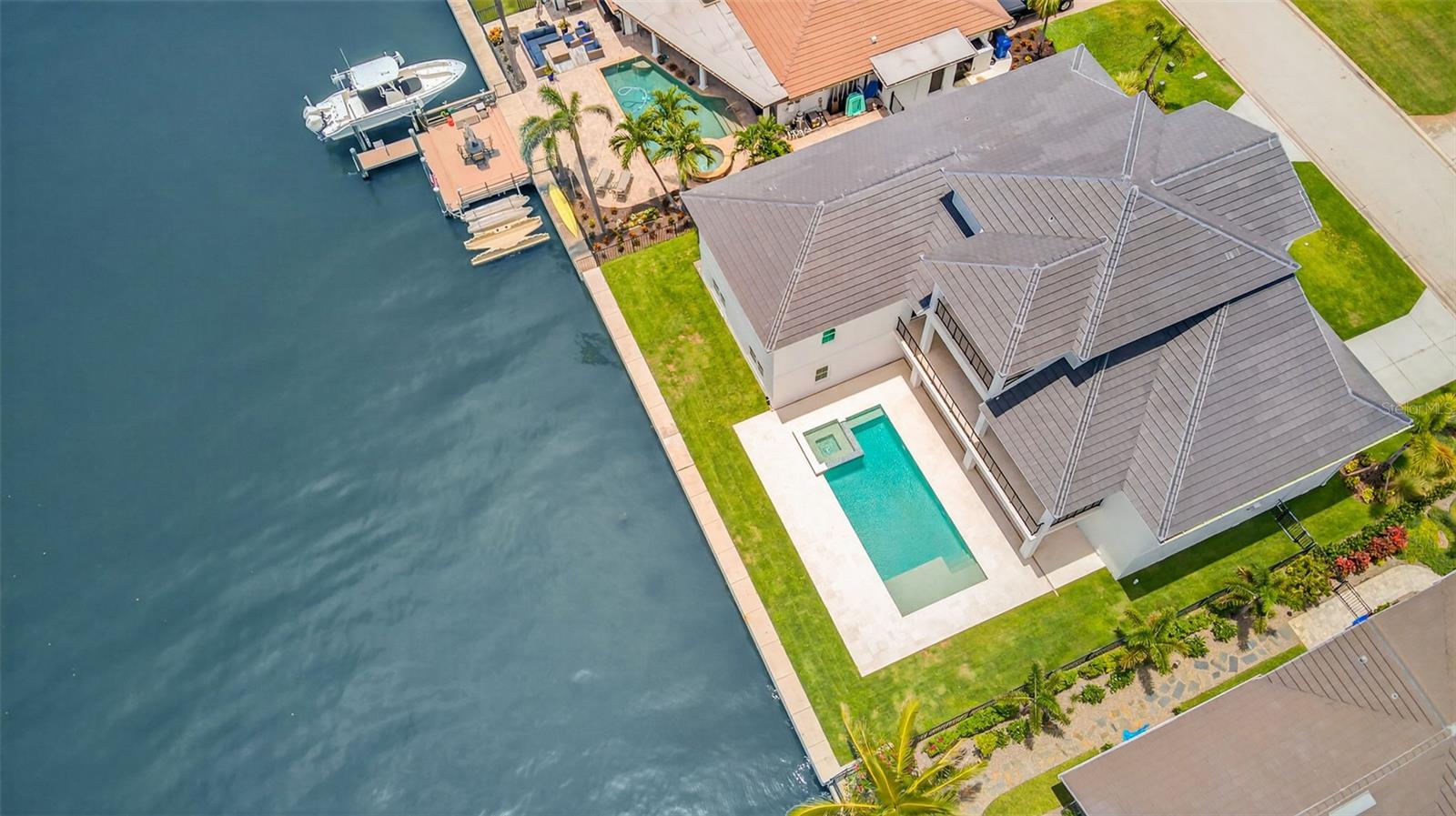 VENETIAN ISLES - Residential