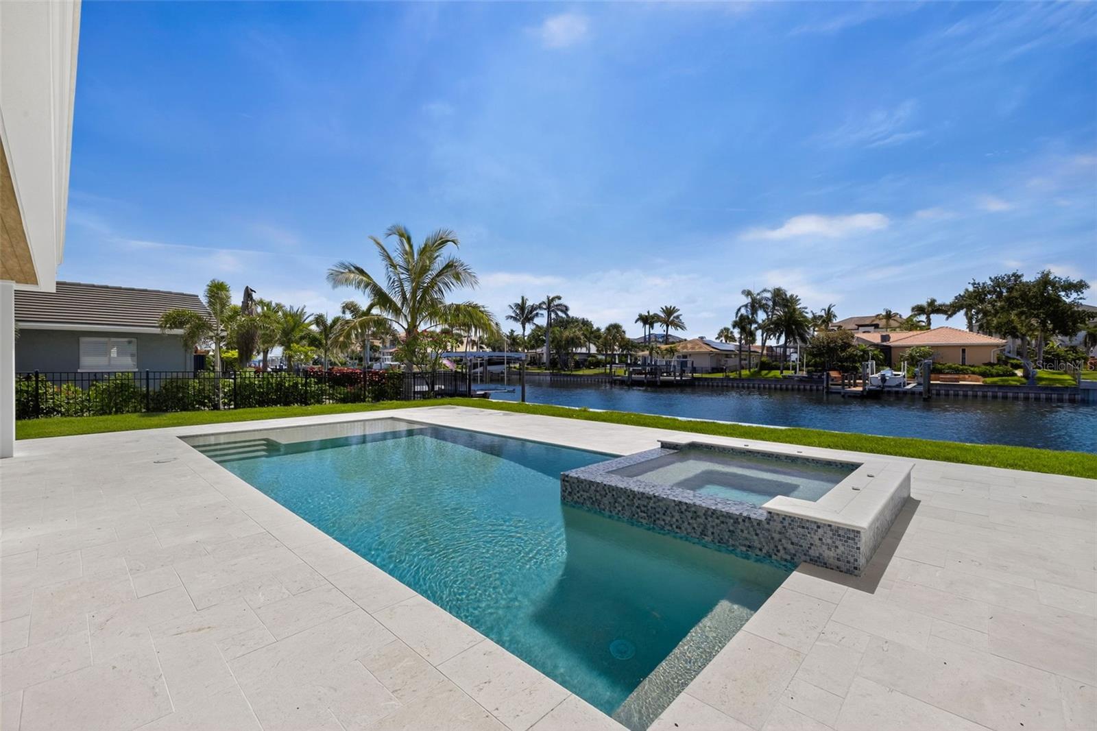 VENETIAN ISLES - Residential