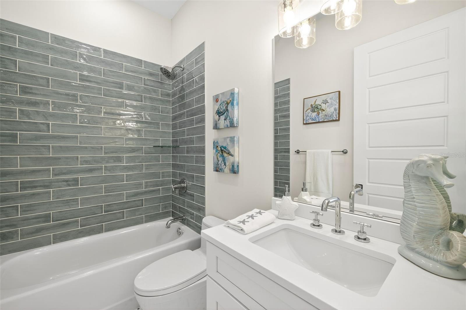 VENETIAN ISLES - Residential