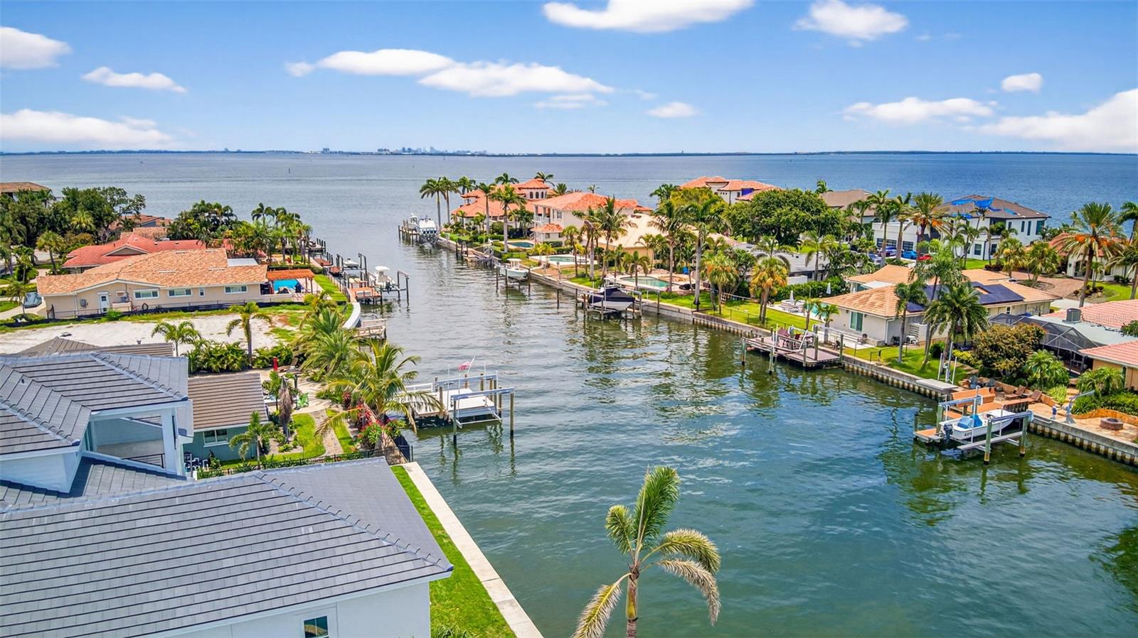 VENETIAN ISLES - Residential