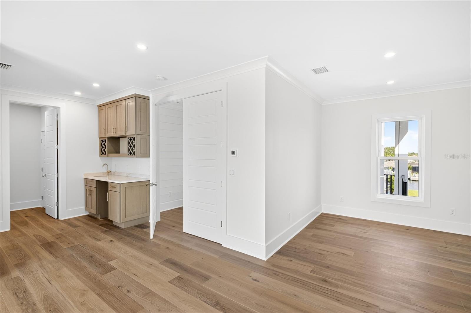 VENETIAN ISLES - Residential