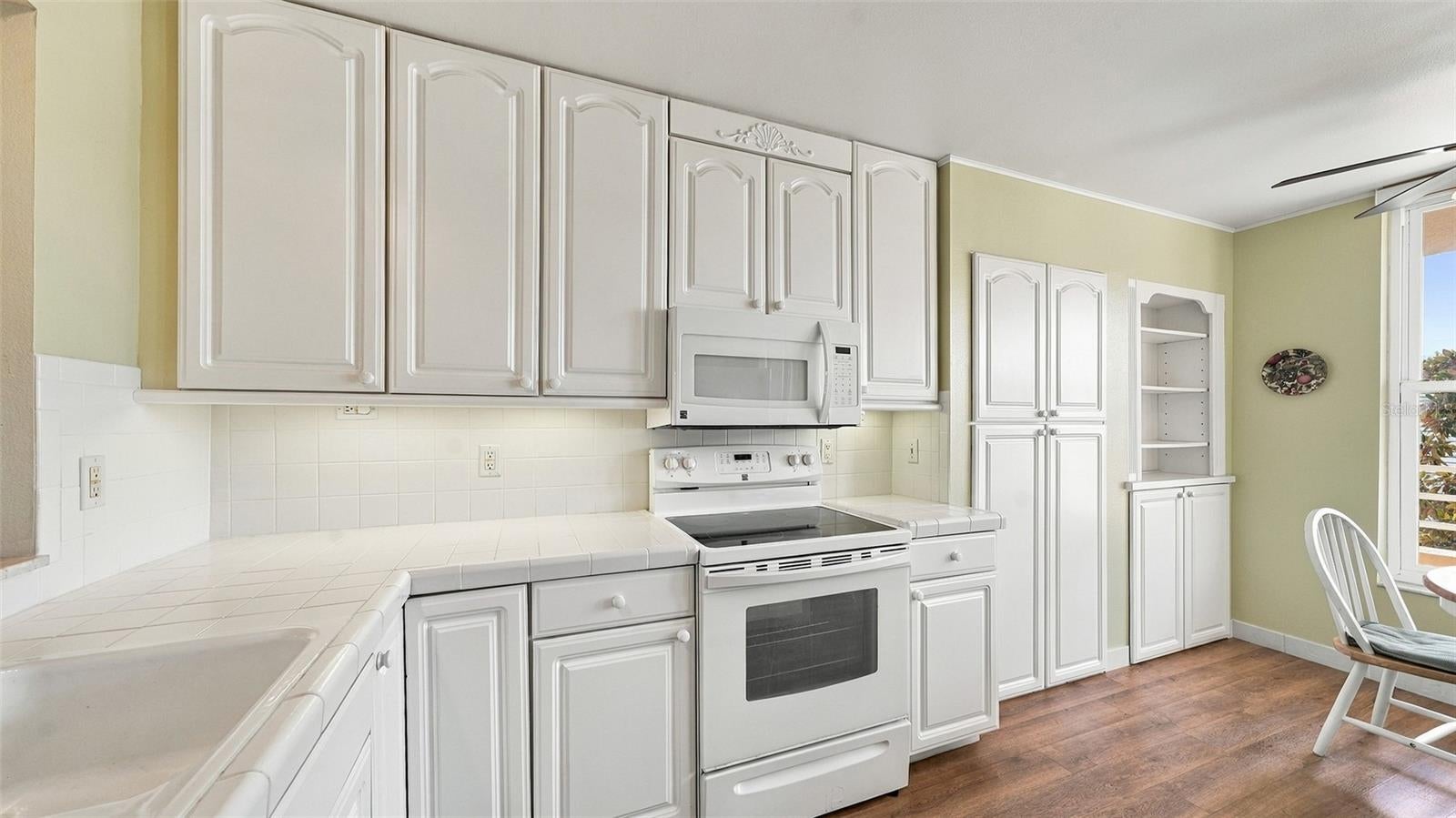 4550 PINEBROOK CIRCLE 203 - Photo 3