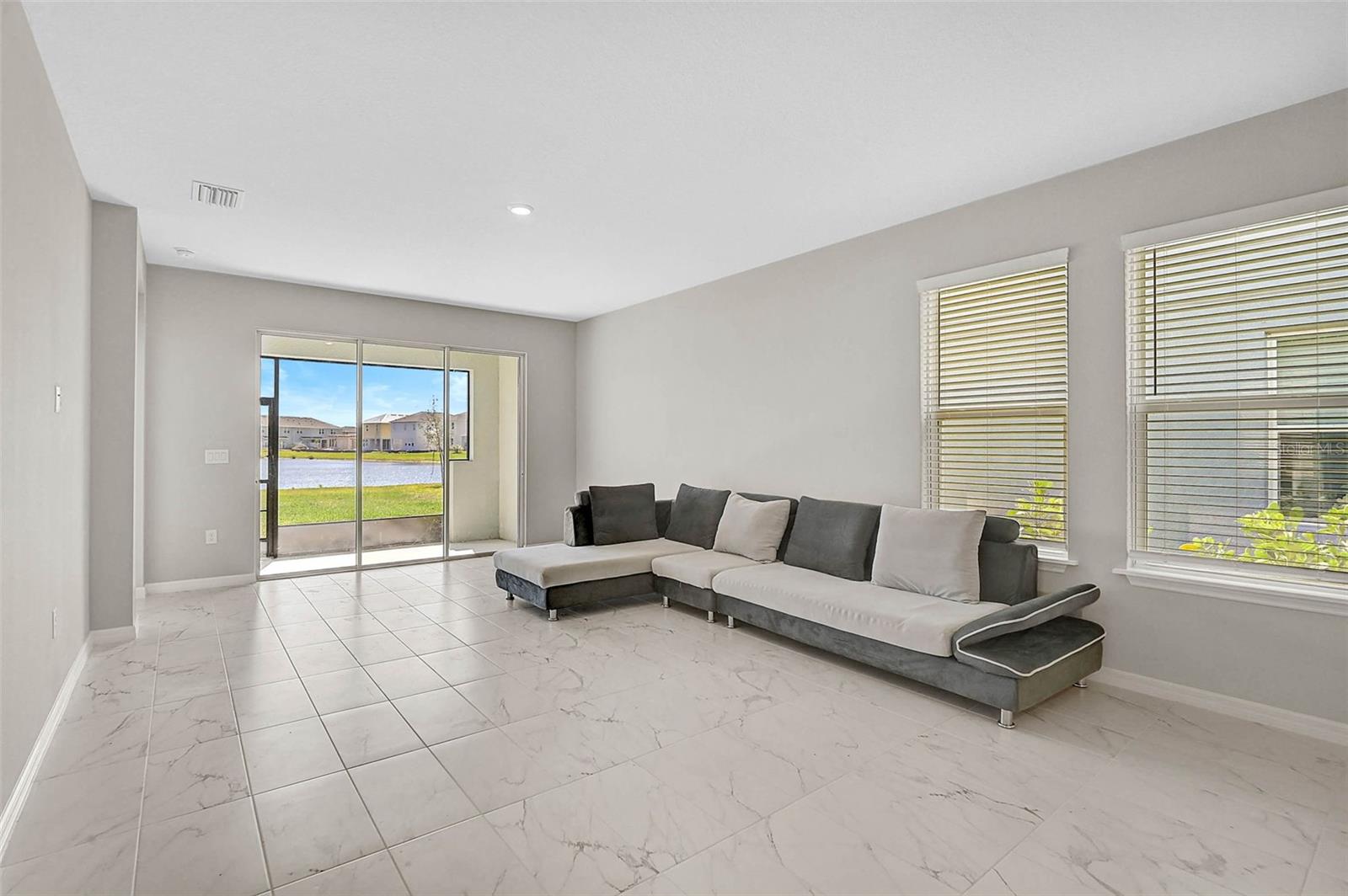 PALMERO - Residential Lease