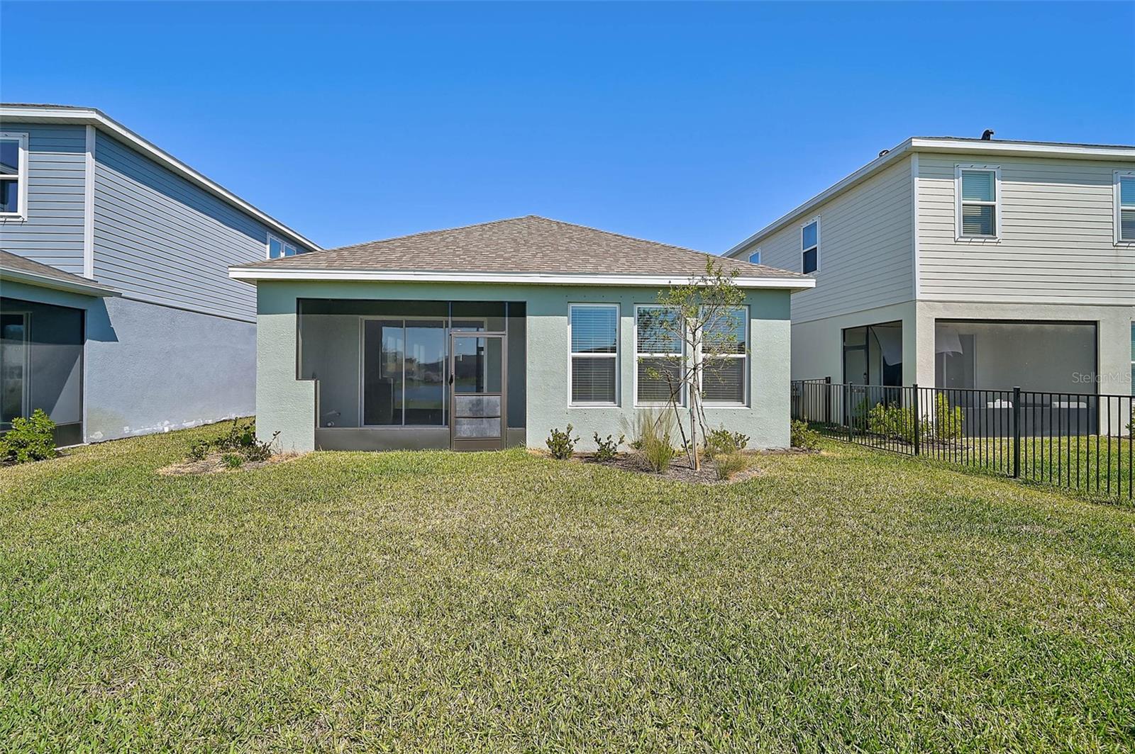 PALMERO - Residential Lease