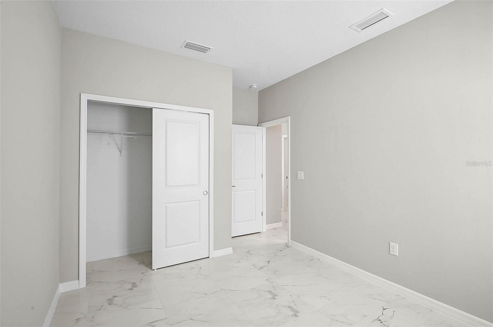 PALMERO - Residential Lease