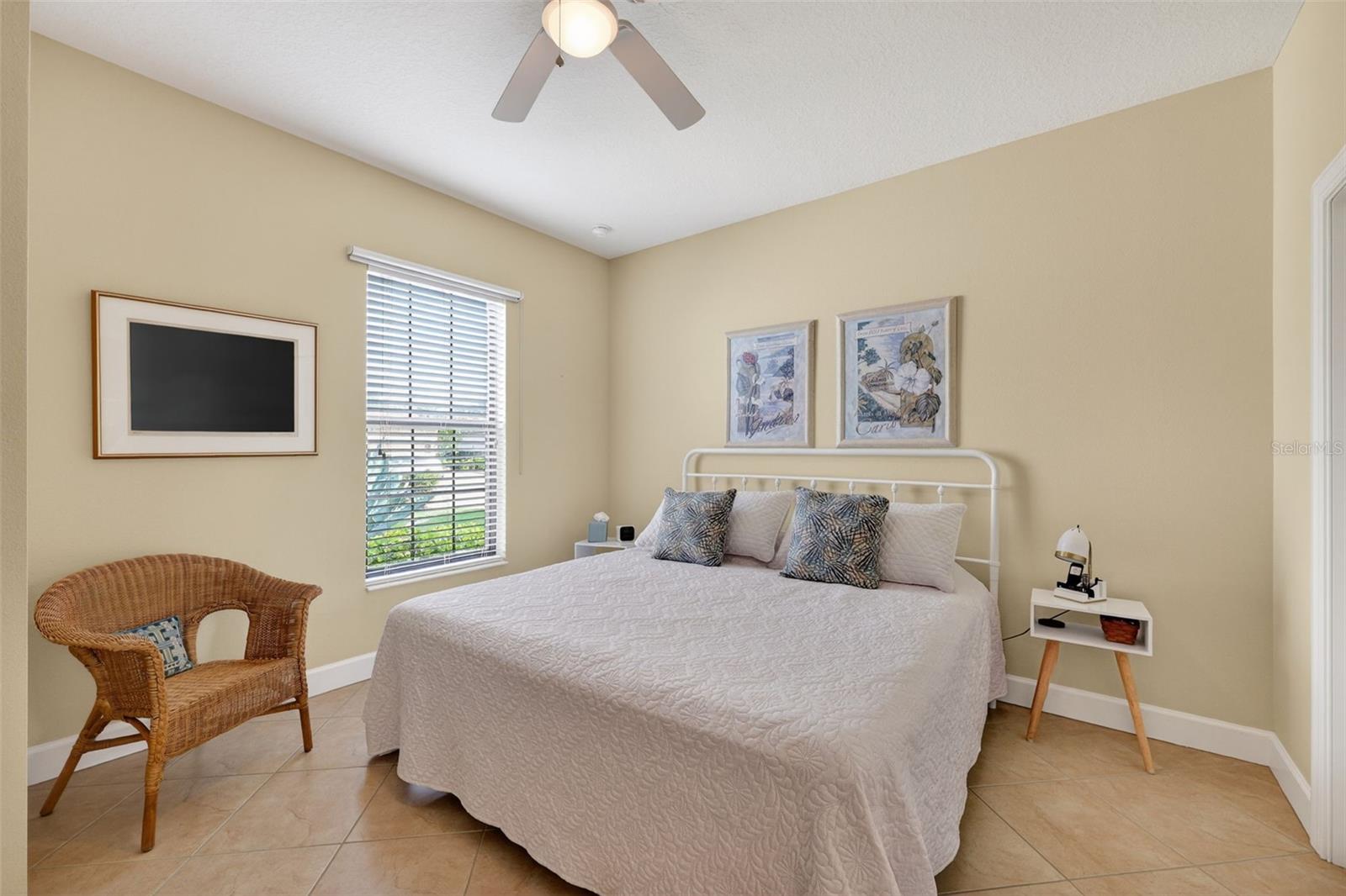 ESPLANADE PH II - Residential