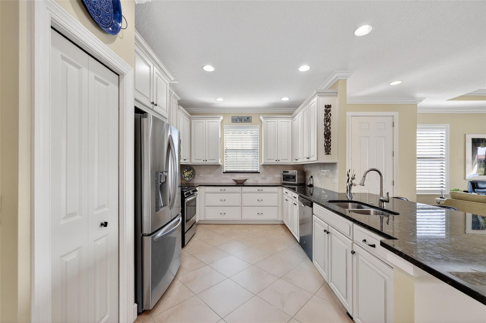 ESPLANADE PH II - Residential