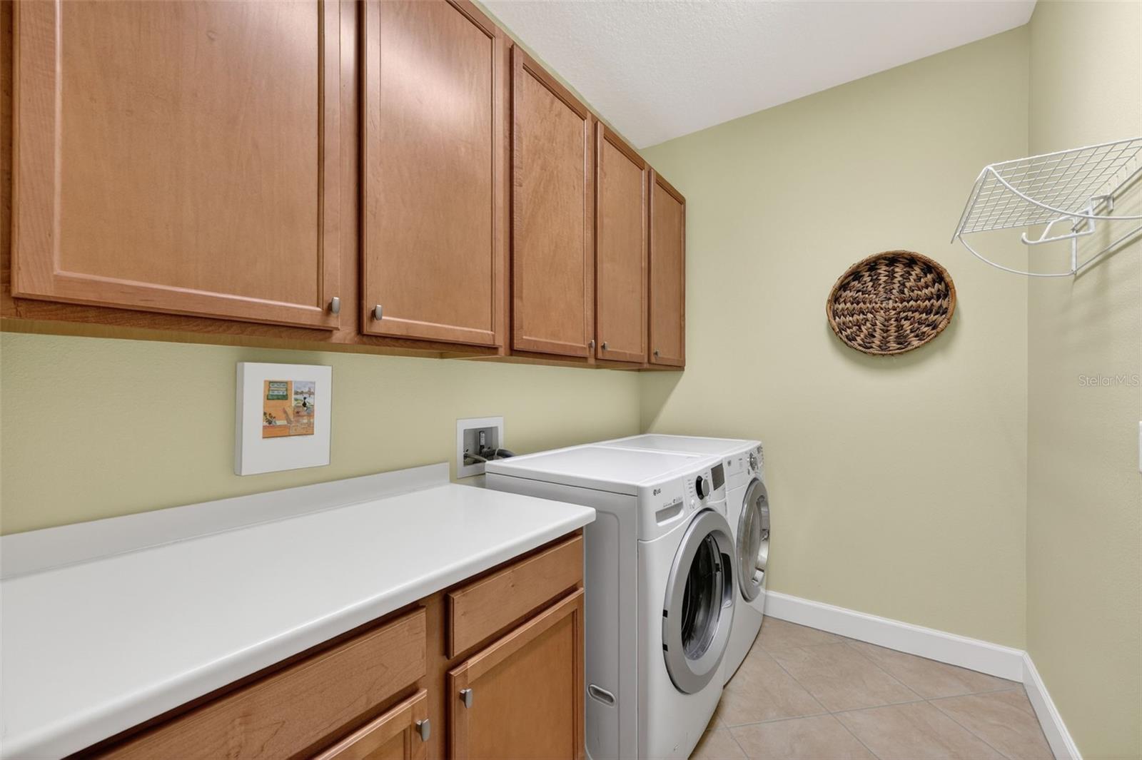 ESPLANADE PH II - Residential