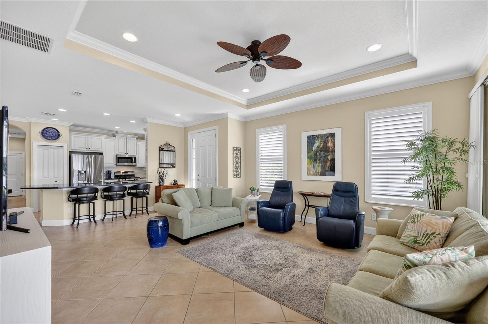 ESPLANADE PH II - Residential