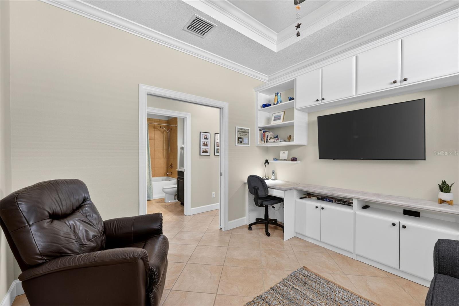 ESPLANADE PH II - Residential