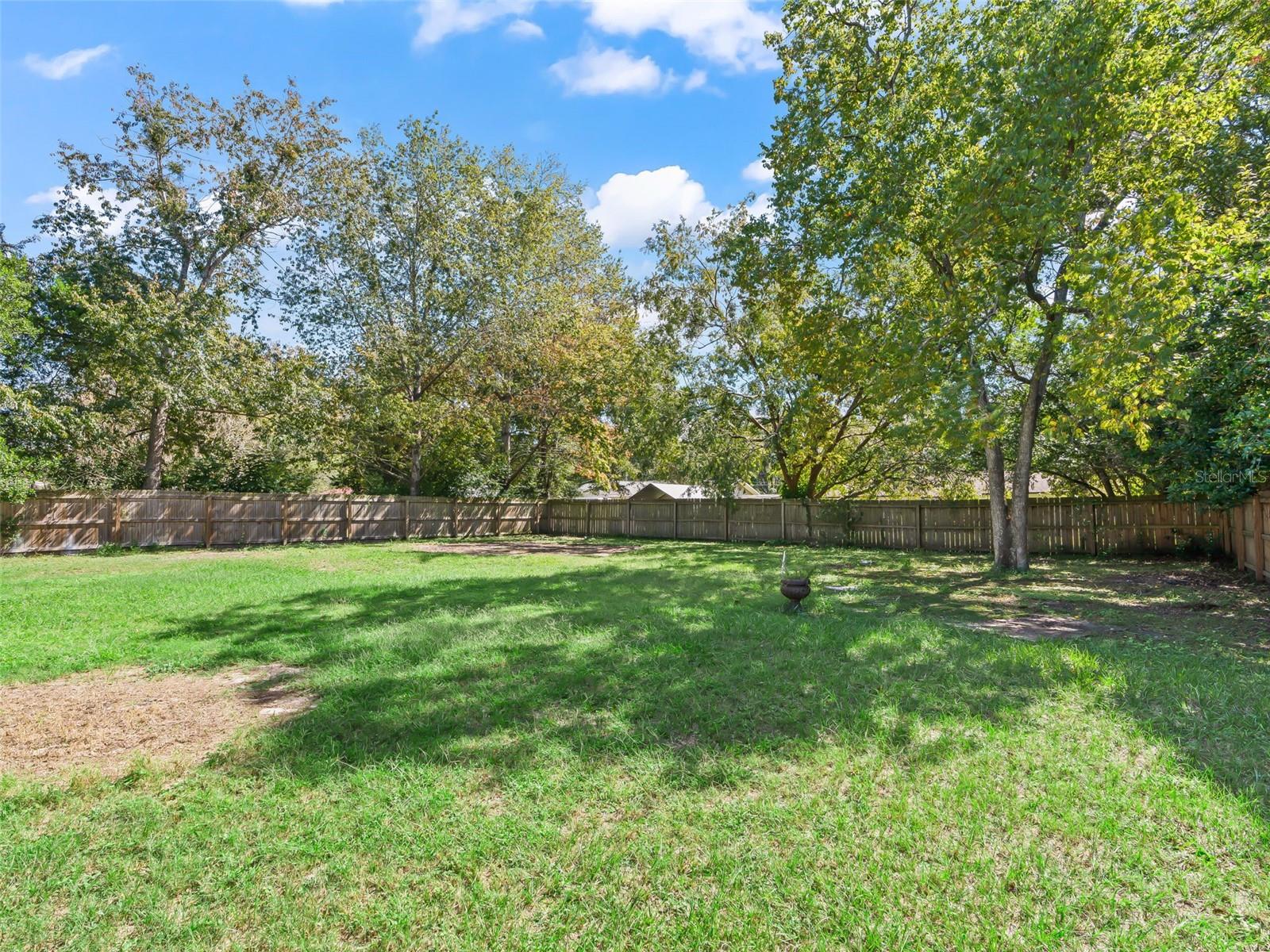 TRADE WINDS VILLAGE - Residential