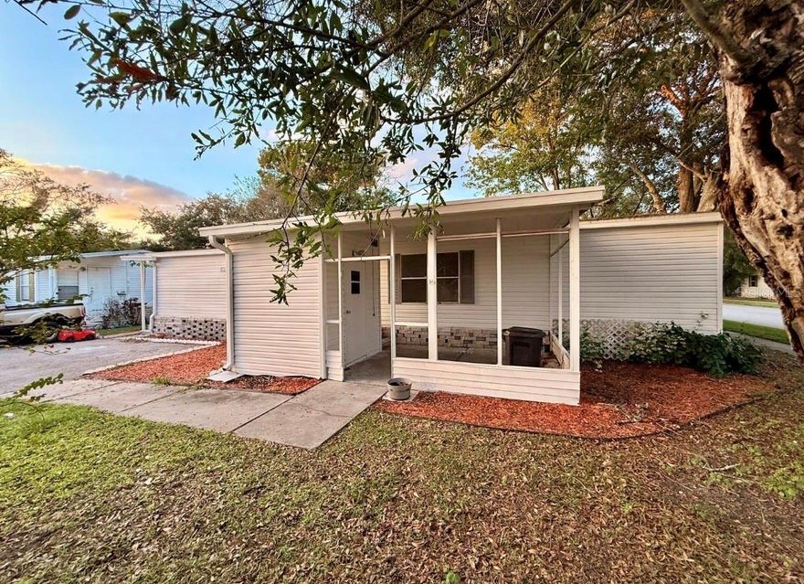 Recently updated and move-in ready 1,700sq ft mobile home near UCF.  Spacious layout with 2 parking spaces, private outdoor area, and extra storage space. Enjoy community amenities including 2 pools and 2 clubhouses, conveniently located near shopping, dining, and major roadways. Great opportunity for affordable living or investment potential.