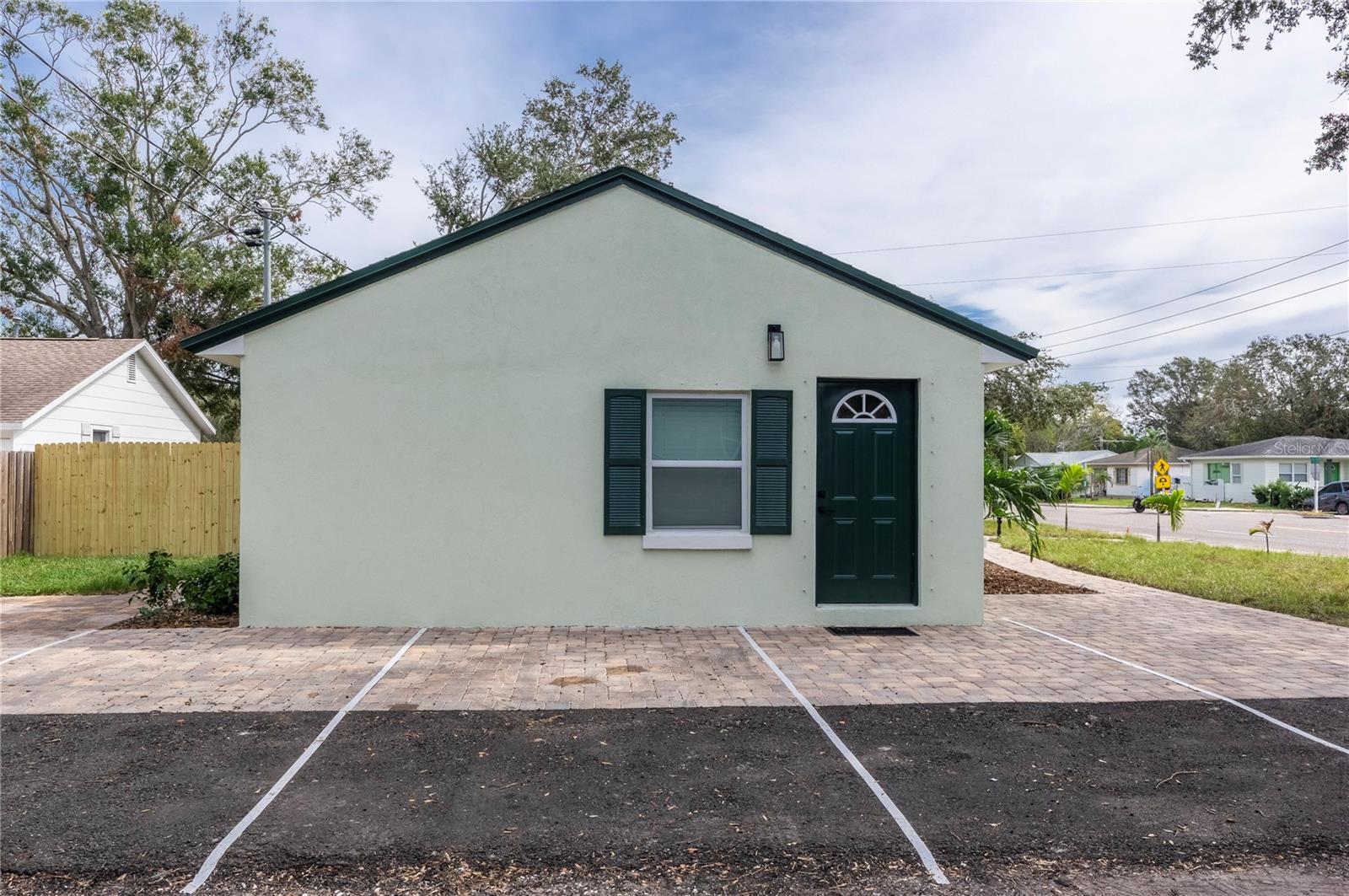 ALLENDALE TERRACE - Residential Income