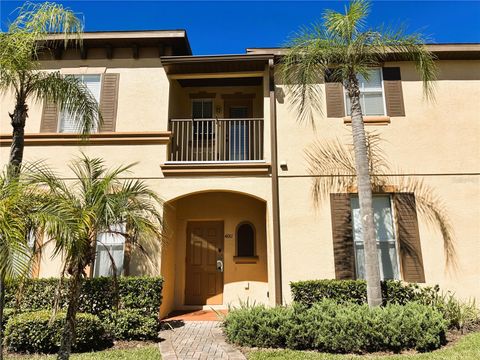 Photo of 4011 Calabria Avenue, Davenport, FL 33897 (MLS # O6353785) Photo of 4011 Calabria Avenue, Davenport, FL 33897 (MLS # O6353785)