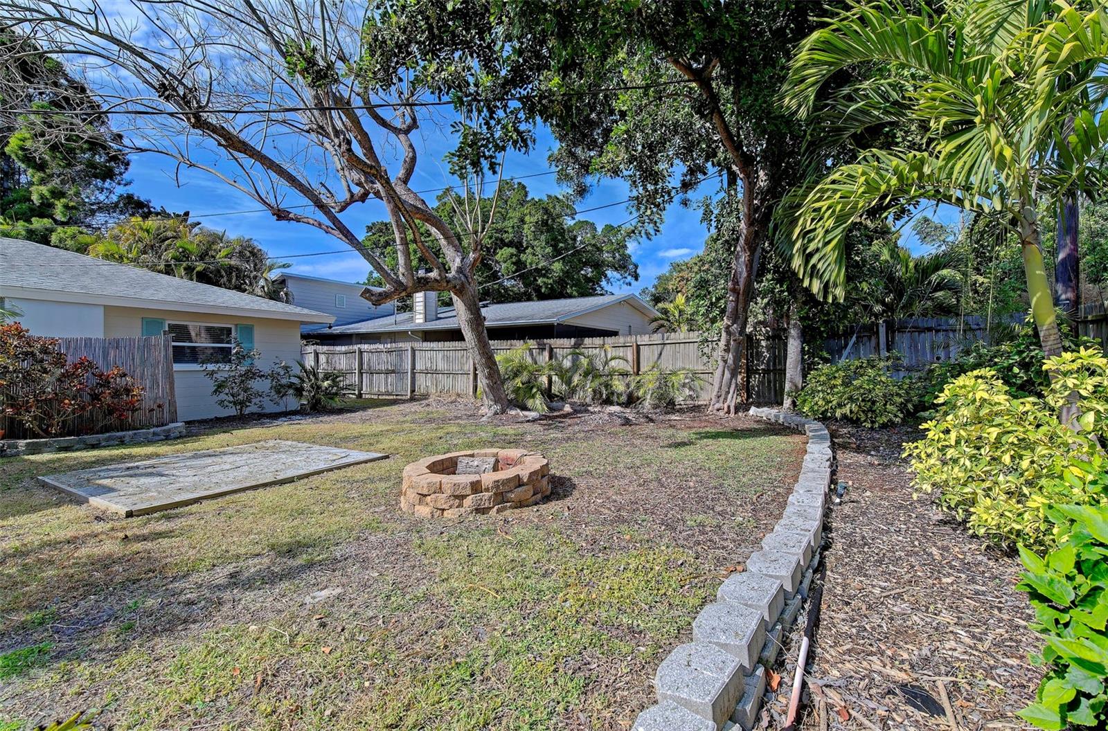 HARBOR HILLS A RESUB - Residential Lease