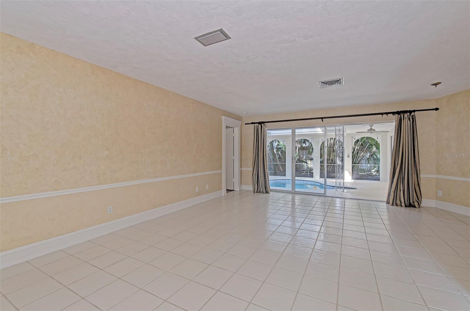 HARBOR HILLS A RESUB - Residential Lease