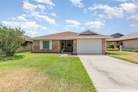 Photo of 492 Caribbean Drive, Lakeland, FL 33803 (MLS # TB8382426)