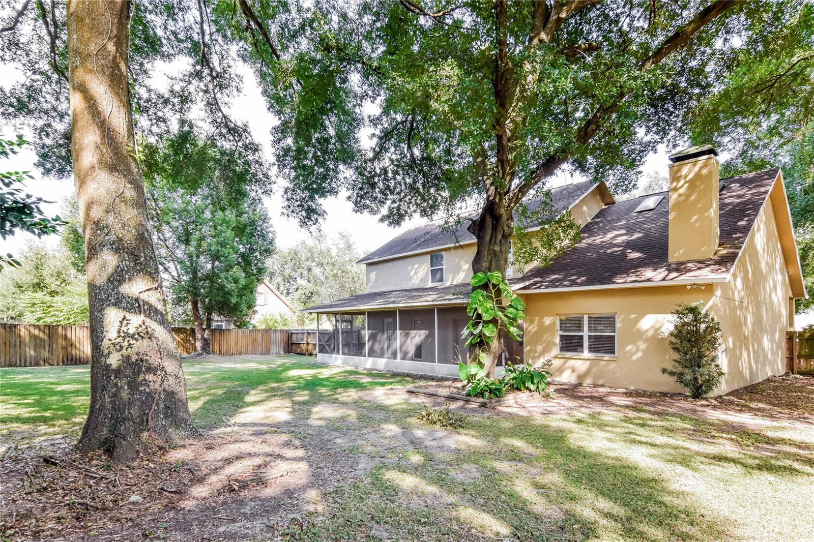 EASTWOOD GLENN - Residential Lease