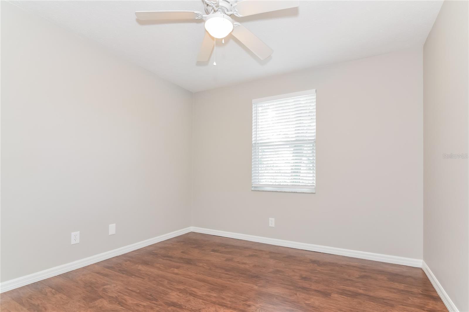 EASTWOOD GLENN - Residential Lease