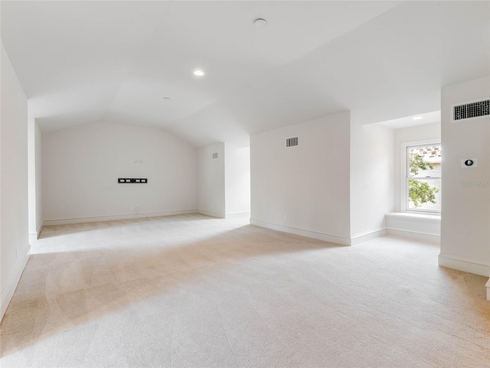 BELLA COLLINA SUB - Residential