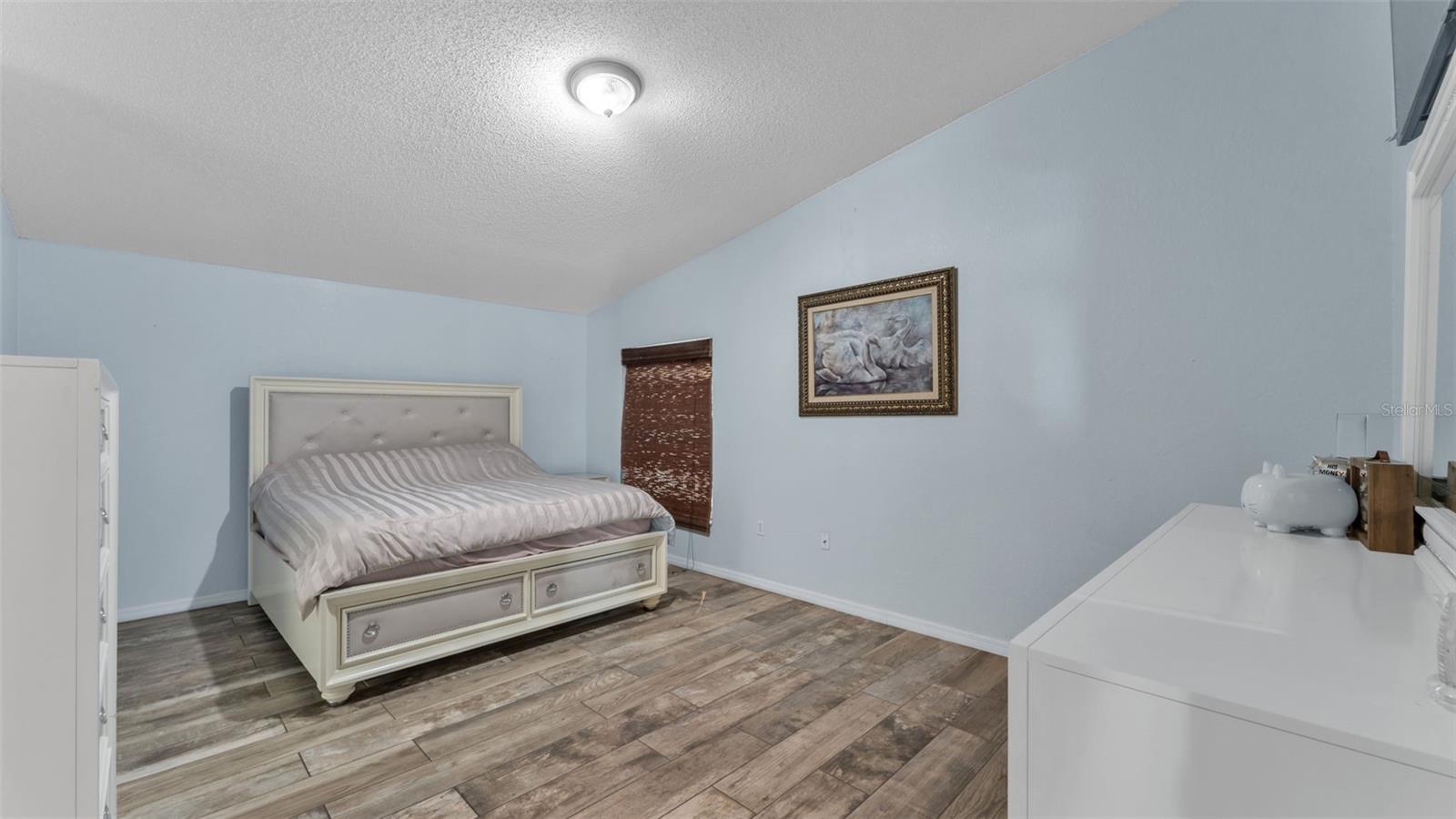 ASHLEY POINTE - Residential