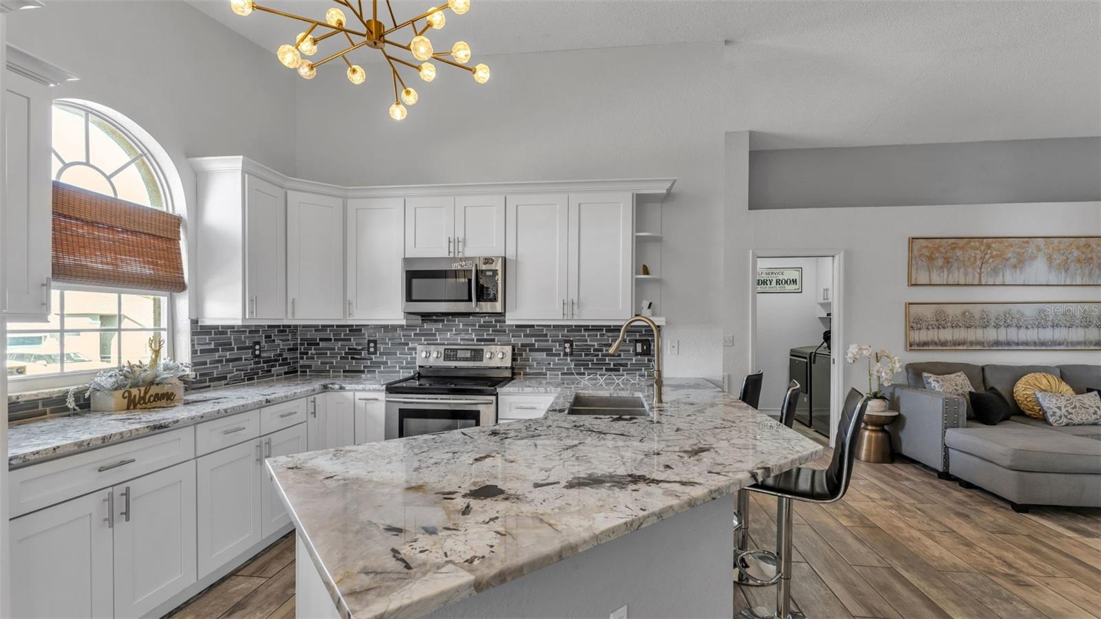 ASHLEY POINTE - Residential