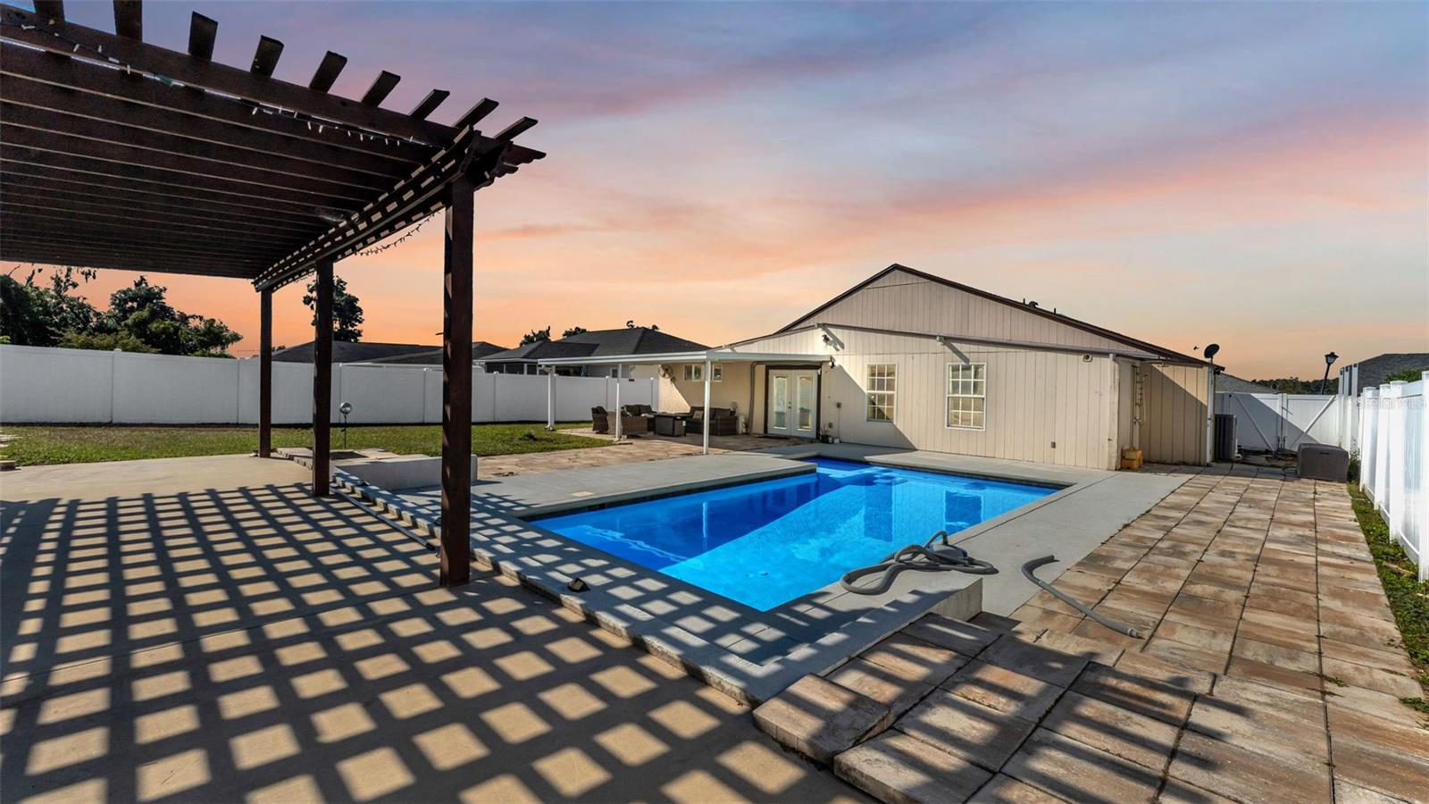 ASHLEY POINTE - Residential