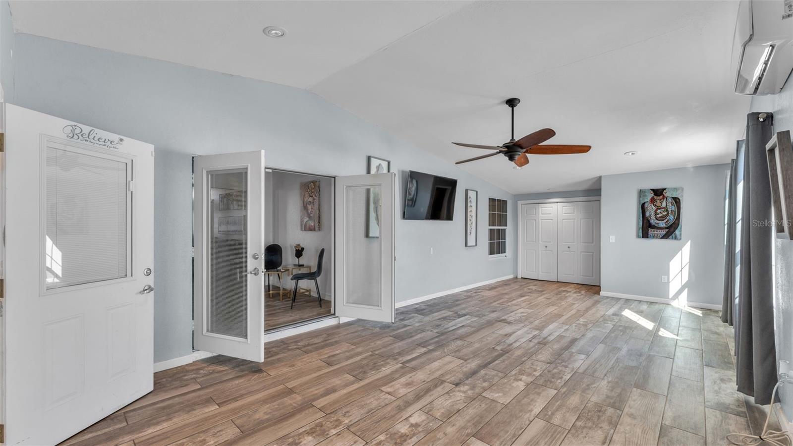 ASHLEY POINTE - Residential