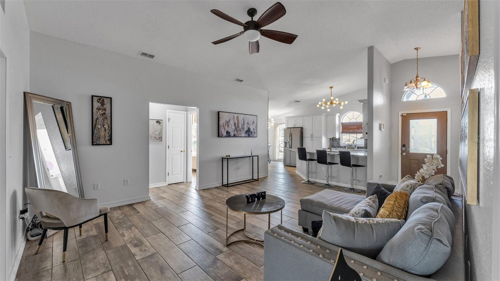 ASHLEY POINTE - Residential