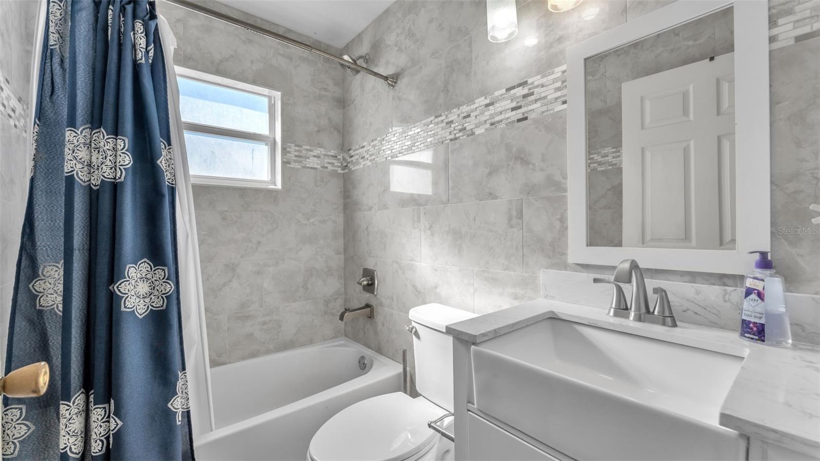 ASHLEY POINTE - Residential