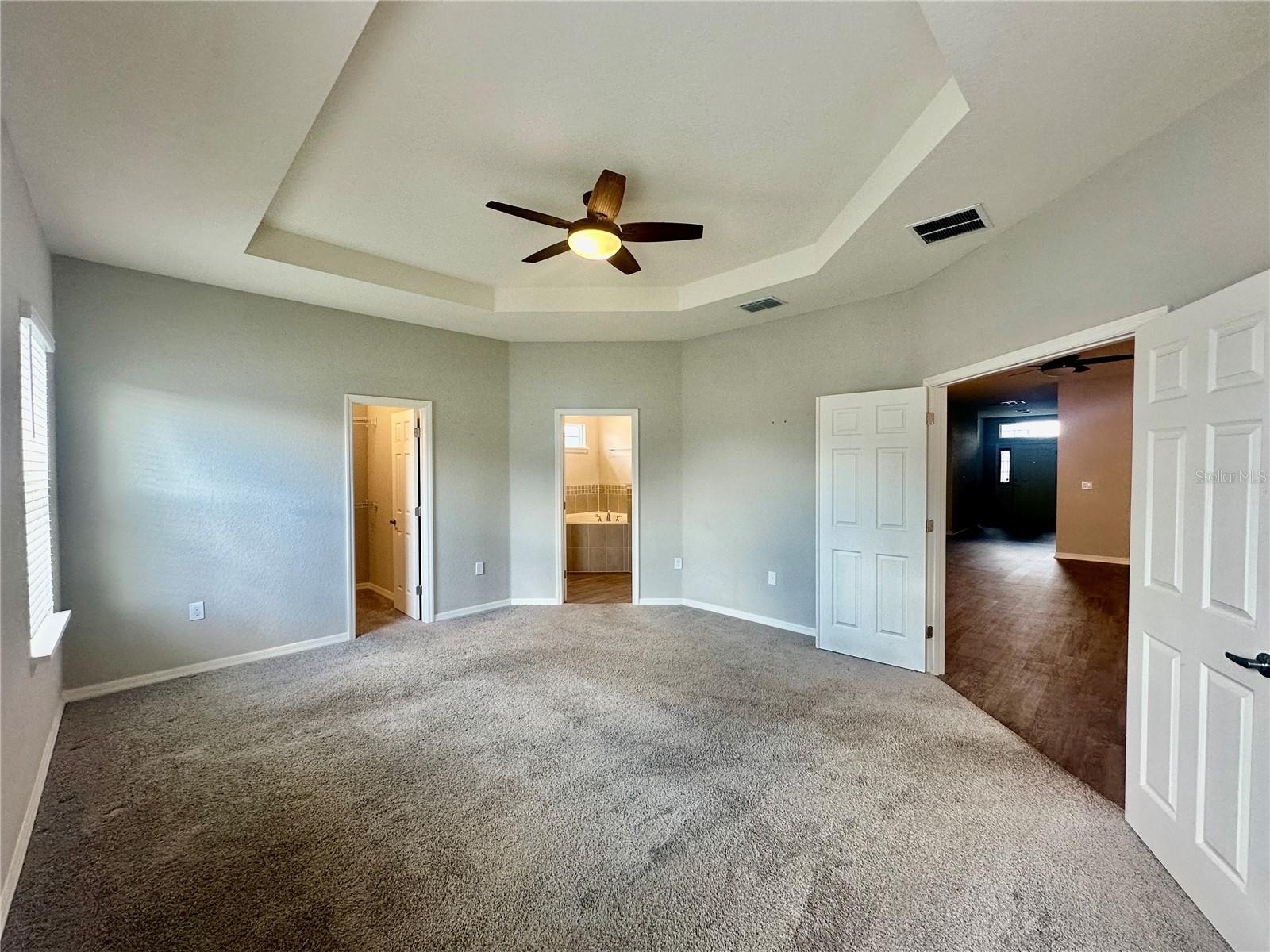 LANDINGS/EAGLE LAKE - Residential