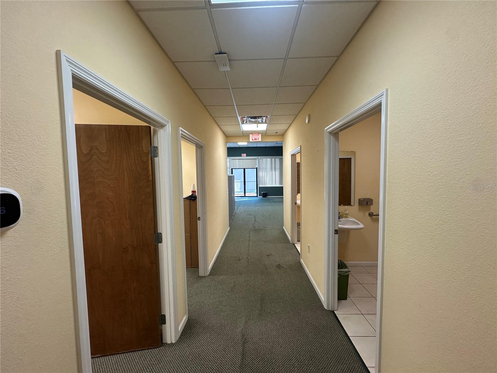 LEESBURG LEESBURG COMMERCE PARK PH 01 - Commercial Lease